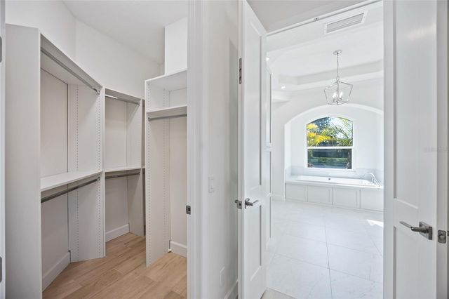 7922 ROYAL BIRKDALE CIRCLE, Lakewood Ranch, FL 34202