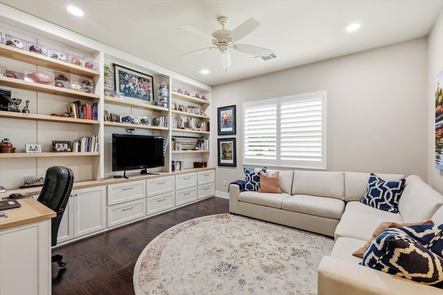 9713 Arkose Drive, Denton, TX 76207