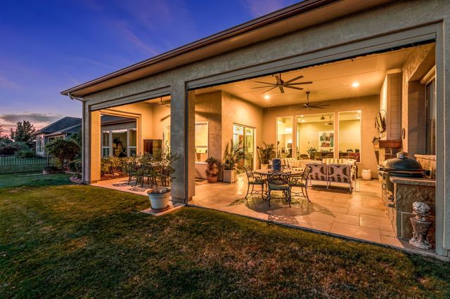 9713 Arkose Drive, Denton, TX 76207