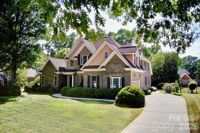 279 Woodstream Circle, Mooresville, NC 28117