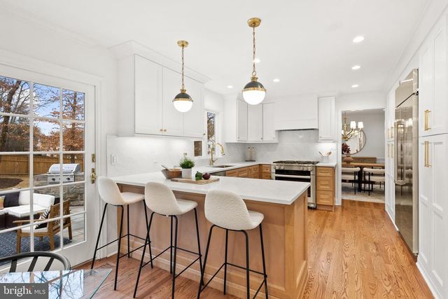 10104 NEWHALL RD, Potomac, MD 20854