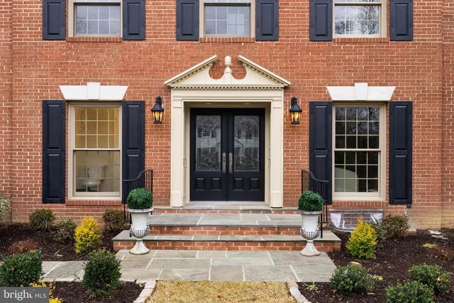 10104 NEWHALL RD, Potomac, MD 20854