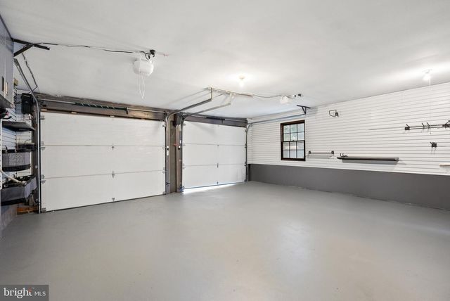 10104 NEWHALL RD, Potomac, MD 20854