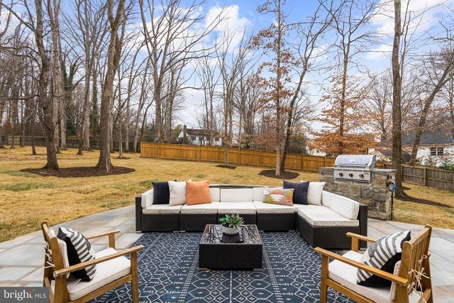 10104 NEWHALL RD, Potomac, MD 20854