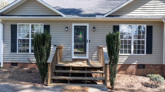 120 Wesley Court, Crouse, NC 28033