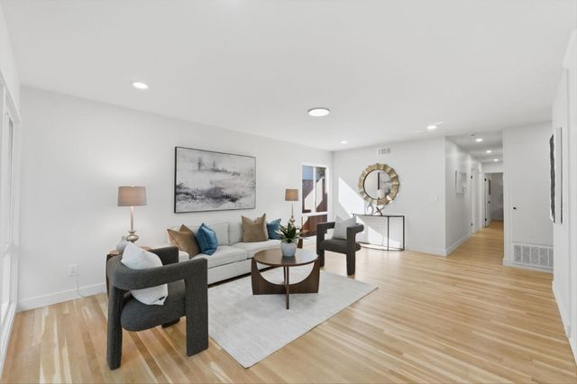 802 W Knickerbocker Drive, Sunnyvale, CA 94087