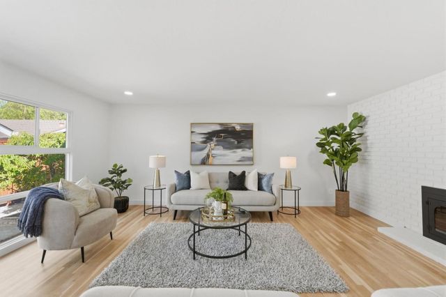 802 W Knickerbocker Drive, Sunnyvale, CA 94087