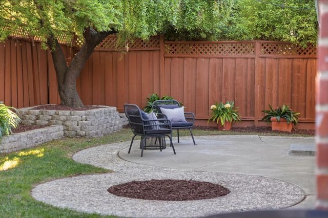 802 W Knickerbocker Drive, Sunnyvale, CA 94087