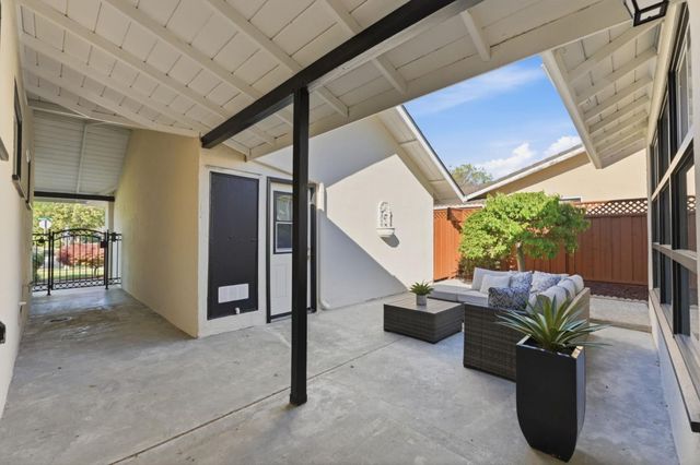 802 W Knickerbocker Drive, Sunnyvale, CA 94087