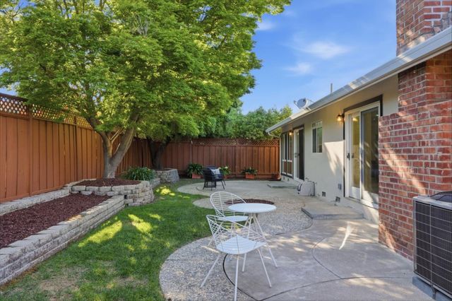 802 W Knickerbocker Drive, Sunnyvale, CA 94087