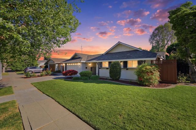 802 W Knickerbocker Drive, Sunnyvale, CA 94087