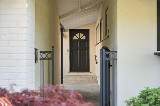 802 W Knickerbocker Drive, Sunnyvale, CA 94087