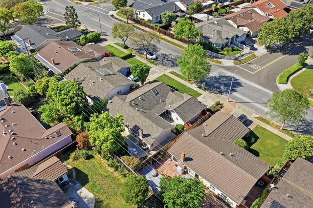 802 W Knickerbocker Drive, Sunnyvale, CA 94087