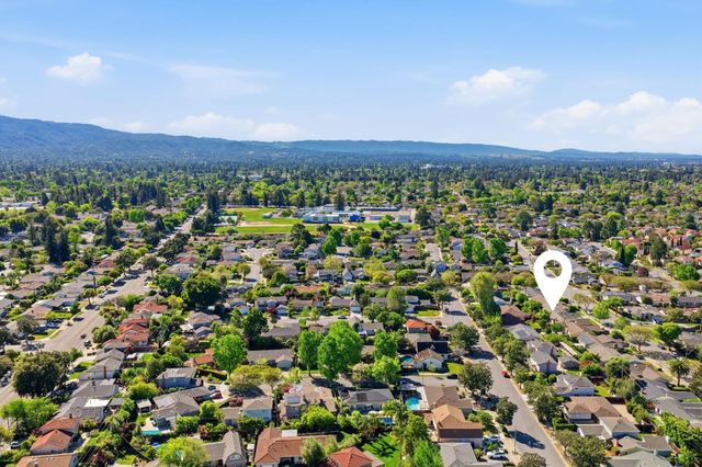 802 W Knickerbocker Drive, Sunnyvale, CA 94087