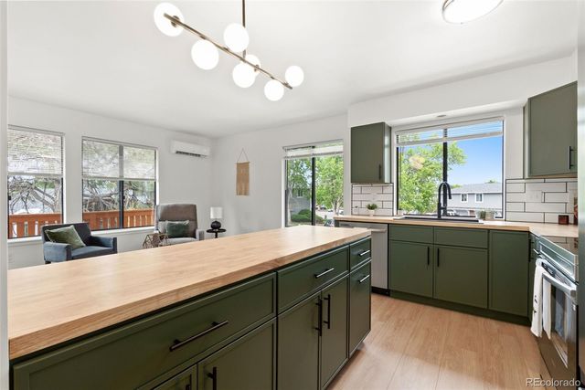 7889 York Street 3, Denver, CO 80229
