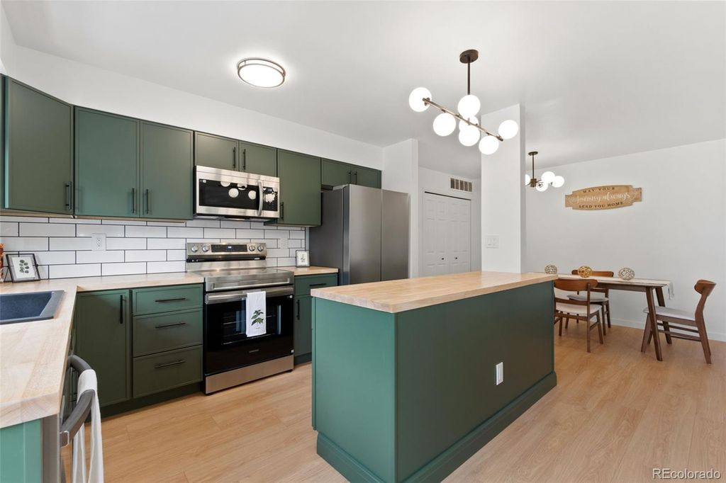 7889 York Street 3, Denver, CO 80229