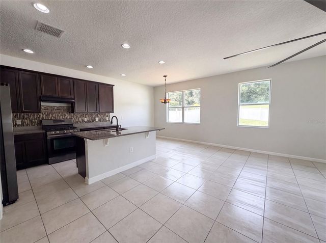 881 HARING LANE, Mount Dora, FL 32757