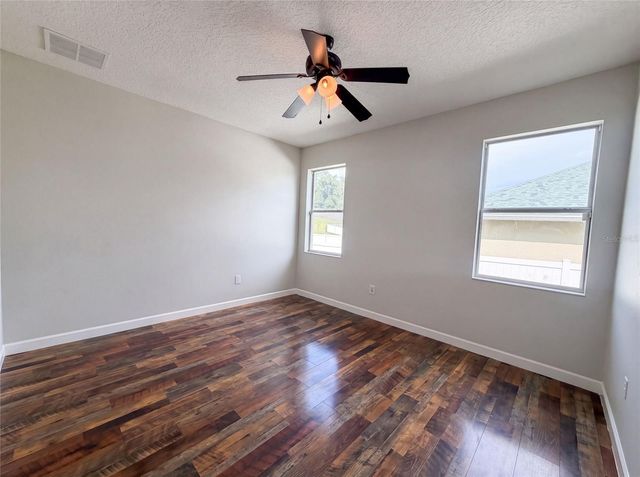 881 HARING LANE, Mount Dora, FL 32757