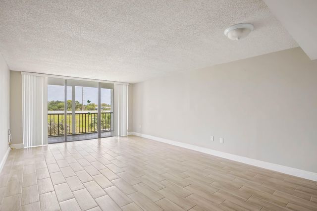 4254 Deste Court 208, Lake Worth, FL 33467