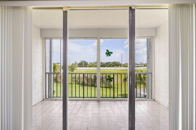 4254 Deste Court 208, Lake Worth, FL 33467