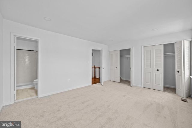 8387 WOODLINE CT, Manassas, VA 20110