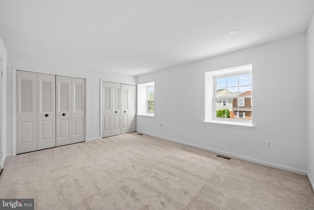 8387 WOODLINE CT, Manassas, VA 20110