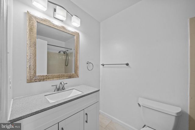 8387 WOODLINE CT, Manassas, VA 20110