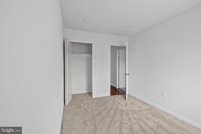 8387 WOODLINE CT, Manassas, VA 20110