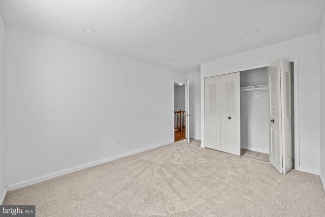 8387 WOODLINE CT, Manassas, VA 20110