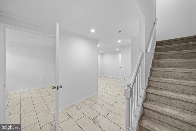 8387 WOODLINE CT, Manassas, VA 20110