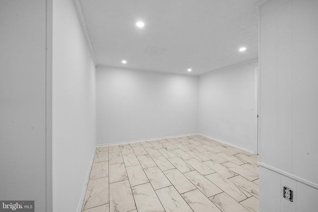 8387 WOODLINE CT, Manassas, VA 20110
