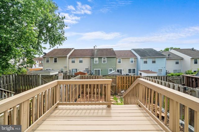 8387 WOODLINE CT, Manassas, VA 20110