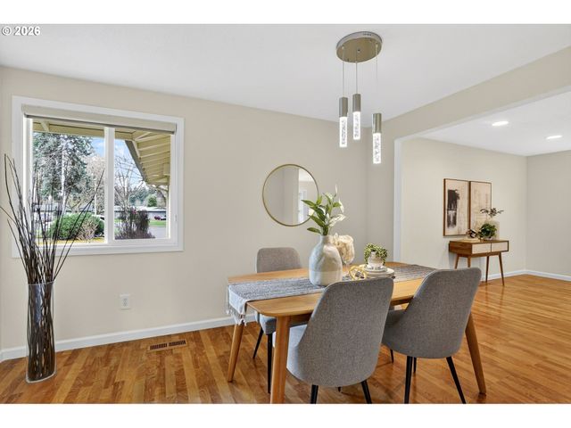 12715 Ne 7TH Pl, Vancouver, WA 98684