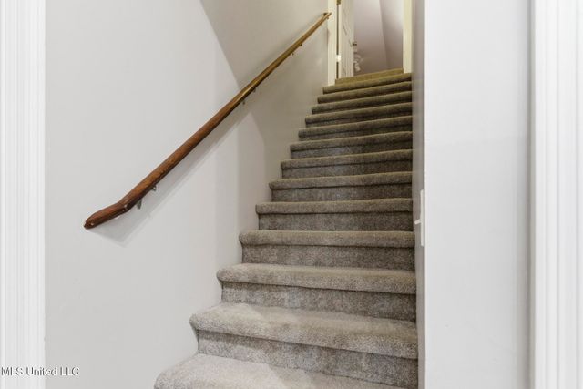 2305 Sunkist Country Club Road, Biloxi, MS 39532