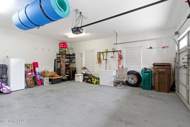 2305 Sunkist Country Club Road, Biloxi, MS 39532