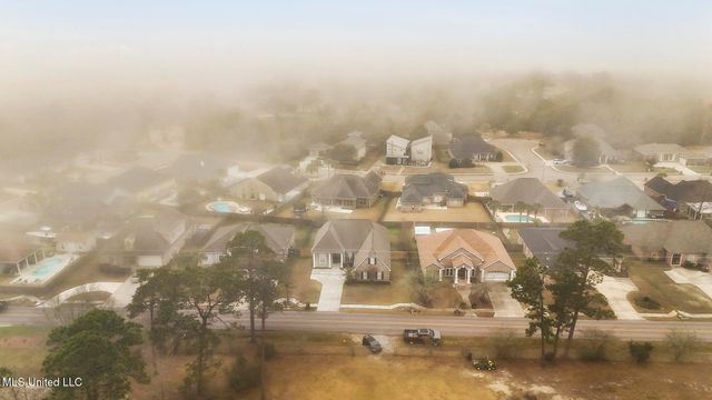 2305 Sunkist Country Club Road, Biloxi, MS 39532