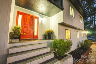 3750 11th Street NE, Hickory, NC 28601
