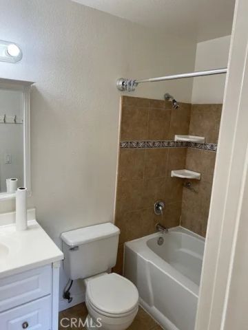 26115 Frampton B, Harbor City, CA 90710