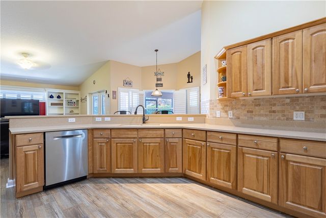 152 35th Square SW, Vero Beach, FL 32968