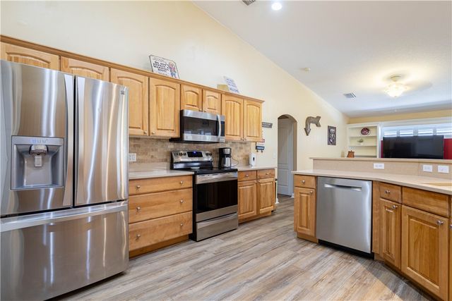 152 35th Square SW, Vero Beach, FL 32968