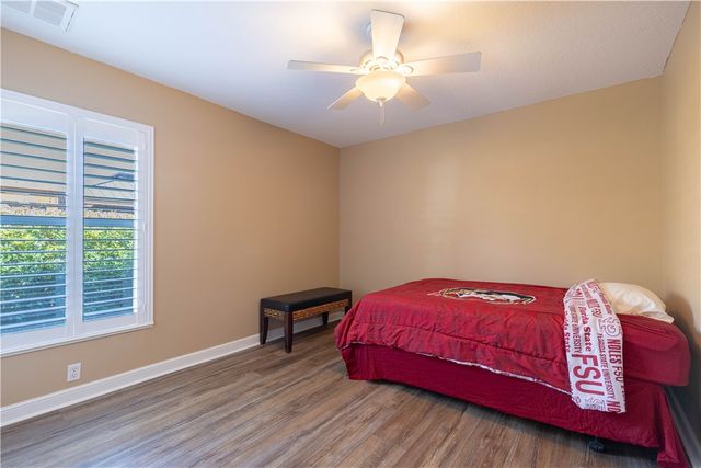 152 35th Square SW, Vero Beach, FL 32968