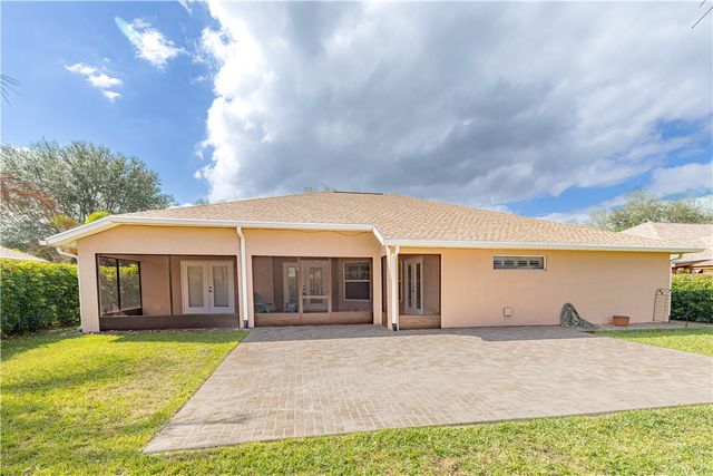 152 35th Square SW, Vero Beach, FL 32968