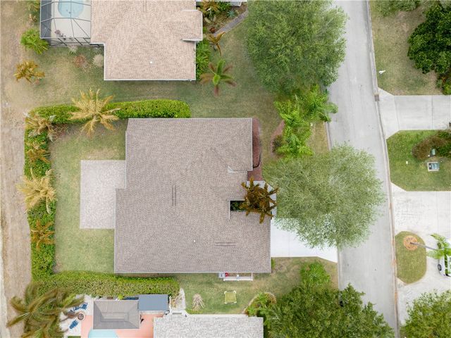 152 35th Square SW, Vero Beach, FL 32968