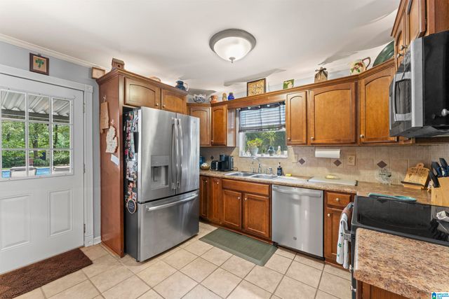 3229 EDENBURG DRIVE, Hueytown, AL 35023