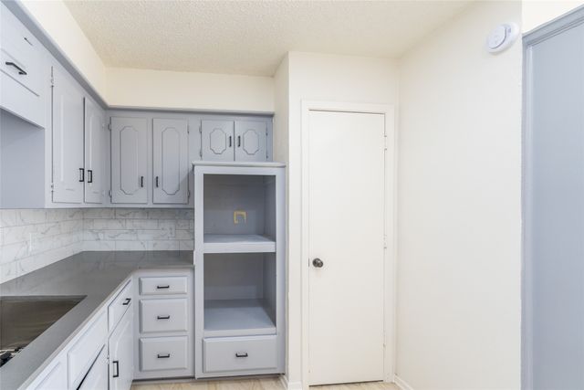 625 Woodhaven Place, Richardson, TX 75081