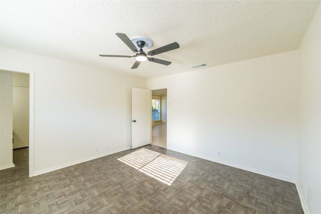 625 Woodhaven Place, Richardson, TX 75081
