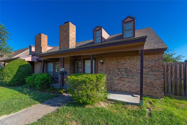 625 Woodhaven Place, Richardson, TX 75081