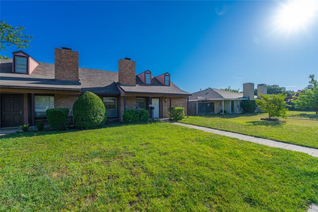 625 Woodhaven Place, Richardson, TX 75081