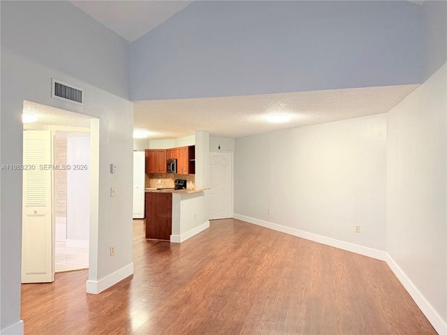 6280 NW 186 th St 315, Hialeah, FL 33015