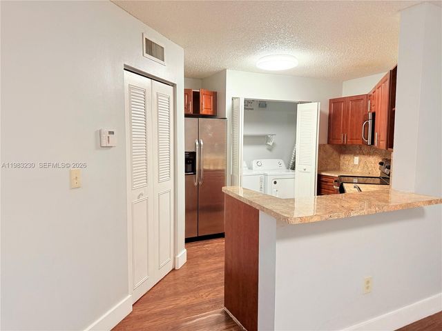 6280 NW 186 th St 315, Hialeah, FL 33015